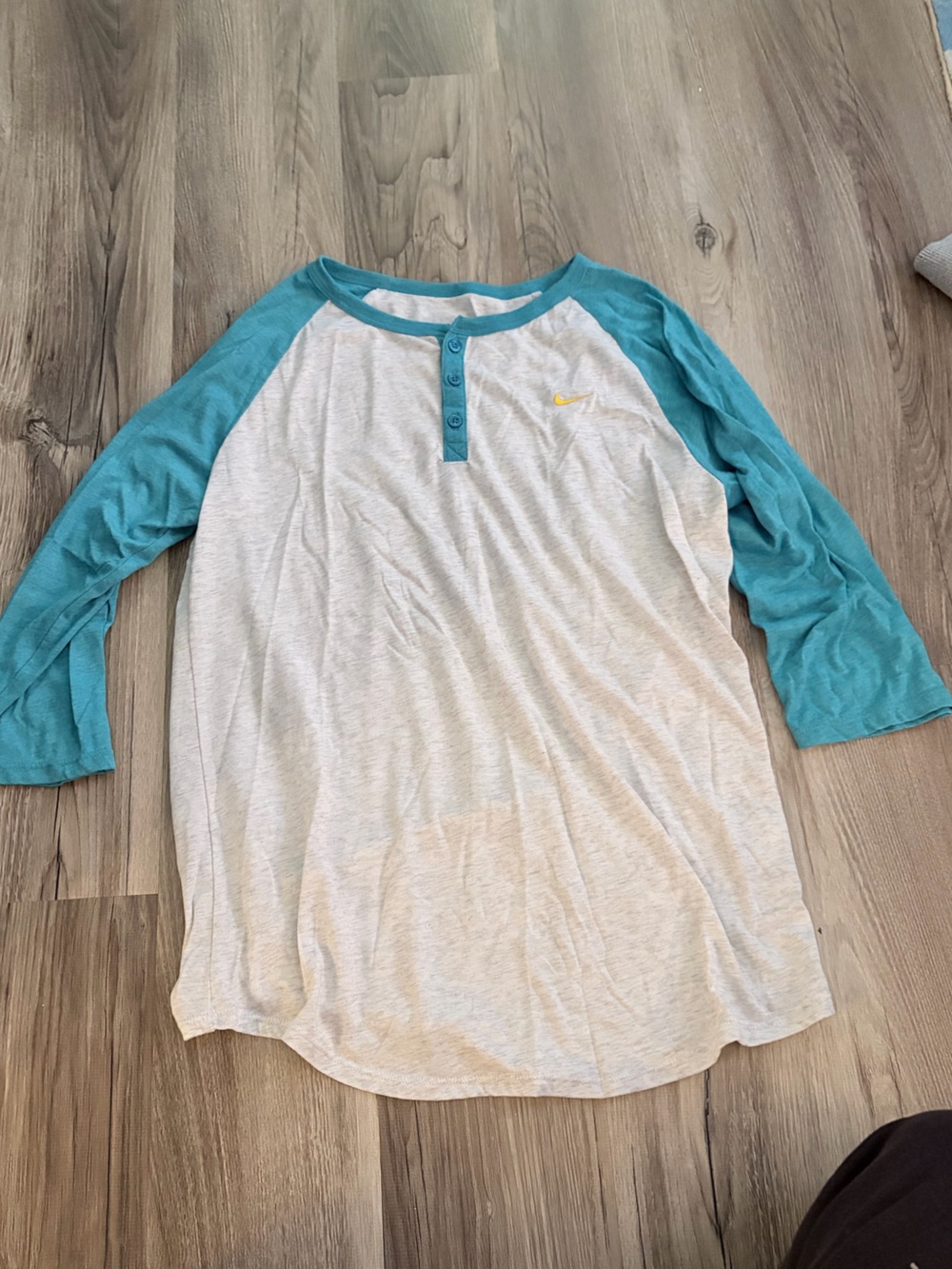Nike Heather Gray Athletic Tee with White Logo